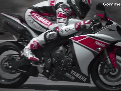 Ben Spies in sella alla nuova Yamaha YZF - R1 (2012) 50 anniversary