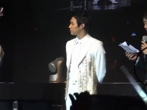 [SexyJJ] 20111106 JYJ World tour in Berlin First Talk Part1