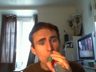 Wiwi égratigne "l'institutrice" de Dick Annegarn