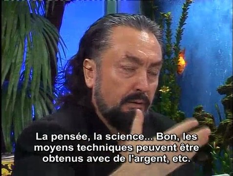 Selon le marxisme, le déterminant de base est l'argent Cependant selon l'Islam le déterminant de base est l'amour pour Allah, la crainte d'Allah et la religion