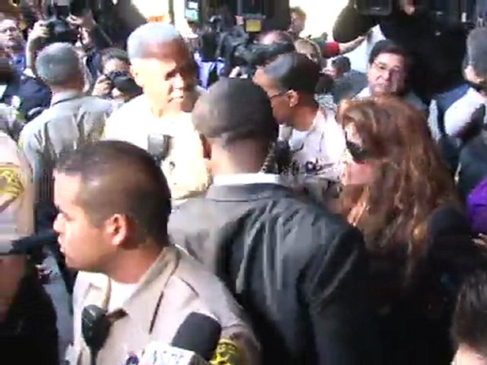 Jackson-fans bejubeln schuldspruch für leibarzt murray