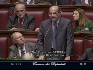 Berlusconi perd la majorité absolue à la chambre des députés