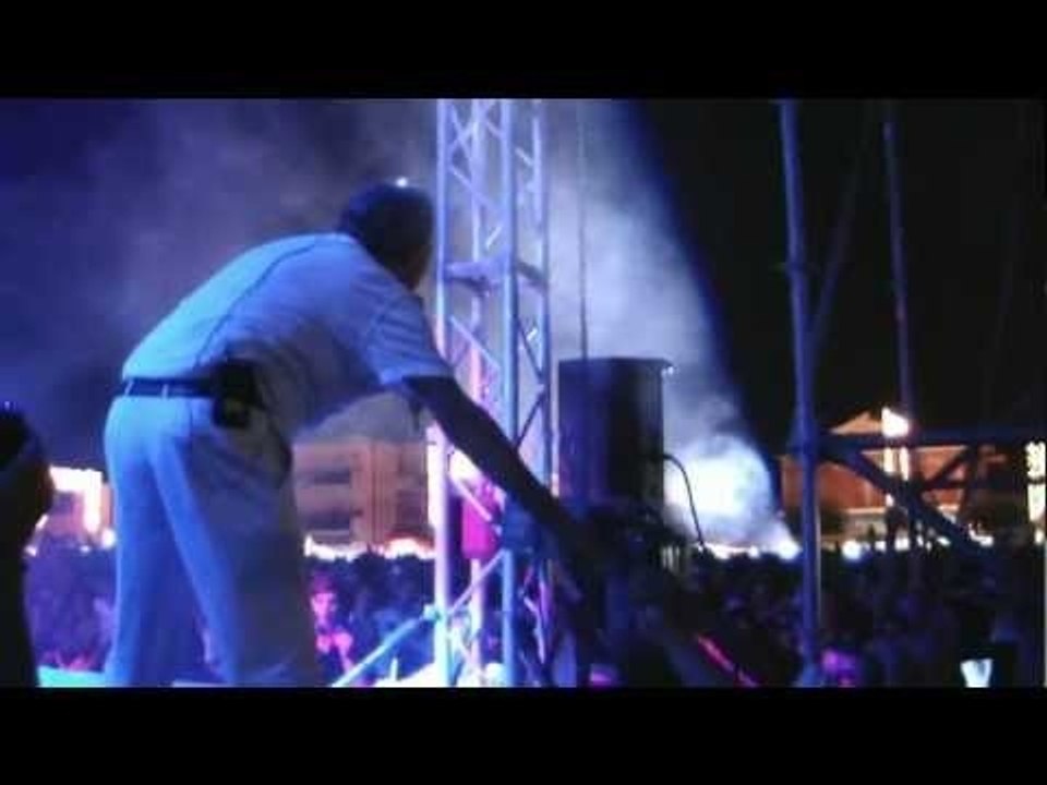 Carinaro (CE) - Nino D'Angelo - Classic Napoli 2 (live)