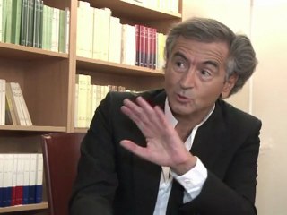 Les coulisses de la guerre en Libye dans un livre de BHL