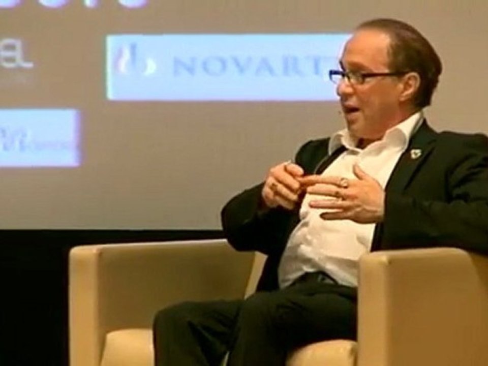 Kurzweil: Technology Will Achieve the Goals of Communism