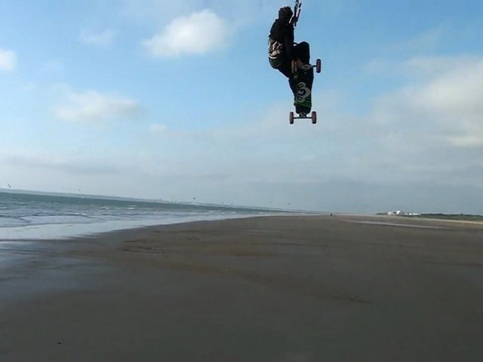 les loustics piqués par la tram partie 2..