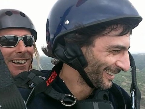 Vol au dessus d'un nid de Papangue ...