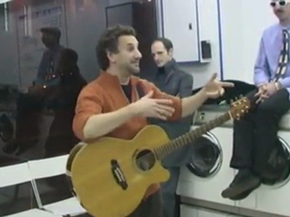 Identite Nationale - Nicolas Bacchus @ Lavomatic Tour (Saison 4 - 2011-02-02)