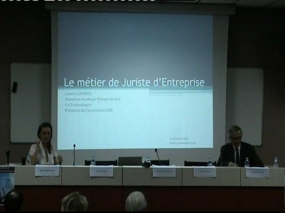 Y a-t-il un avocat en entreprise ? 1/2