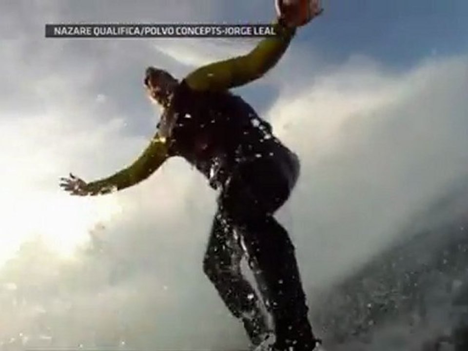 Garret McNamara shoote la plus grosse vague de l'histoire du surf