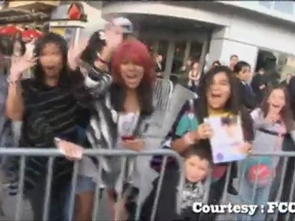Another crazy Justin Bieber fan
