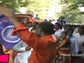 Women RPI Members Raise Banner Against Government Of India