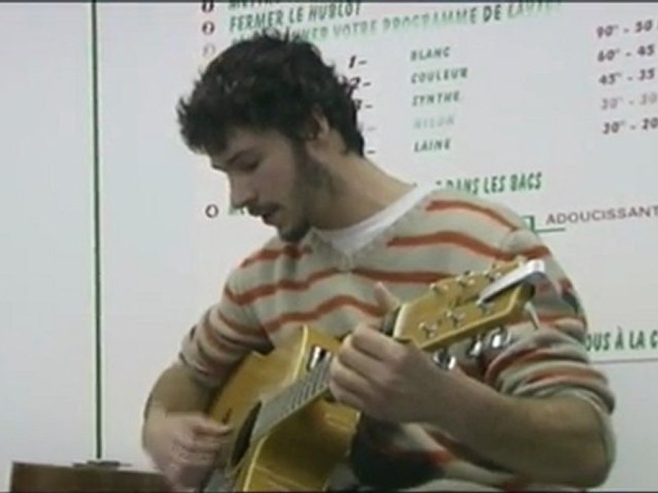 Society (Eddie Vedder) - @ Lavomatic Tour (Saison 4 - 2011-01-05)