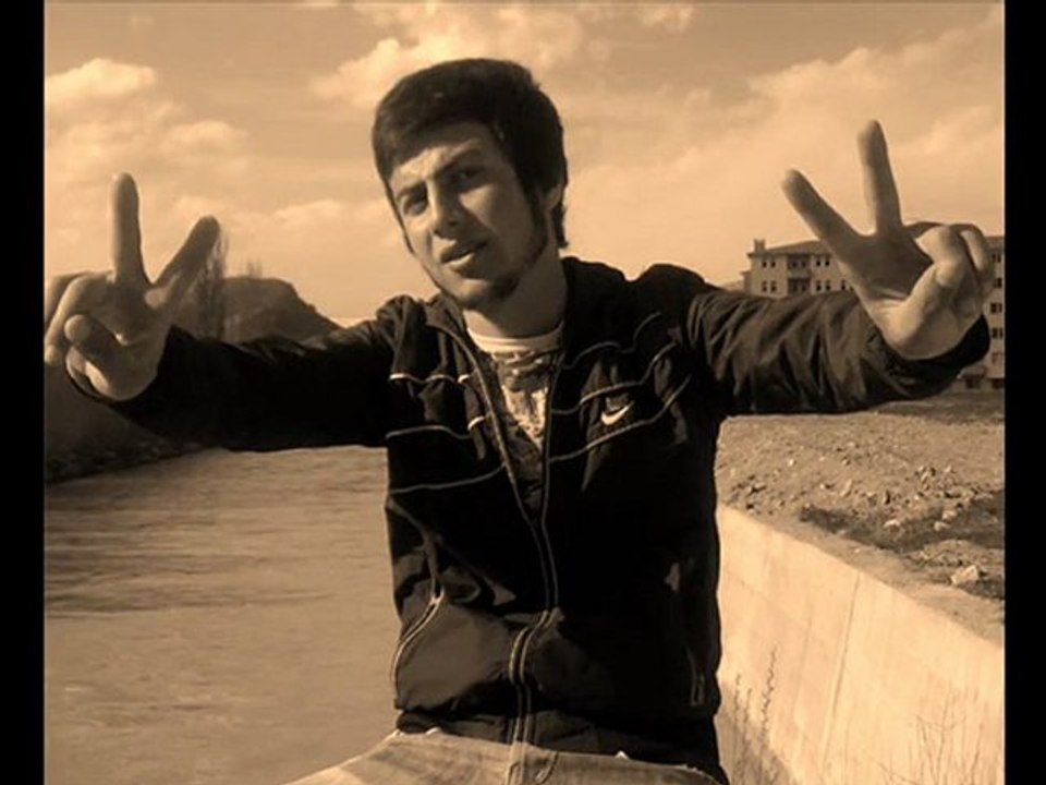 FLow - YusuF ft Mc Ayhan - Sessiz KaLdım (YusuF - Ground)