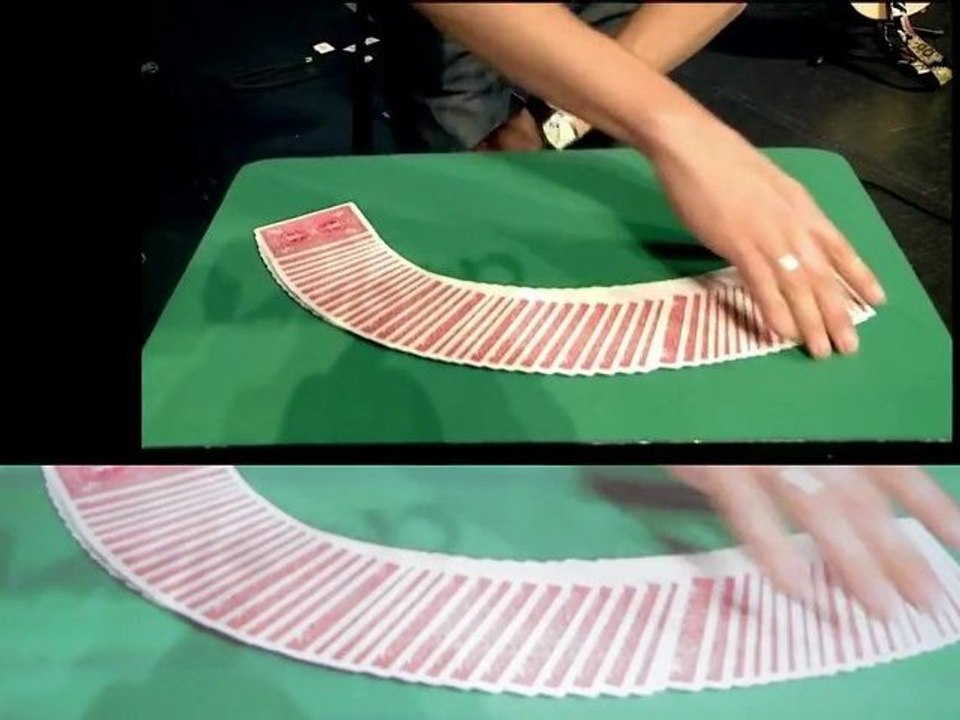 Justin Flom et son tour de carte en chansons