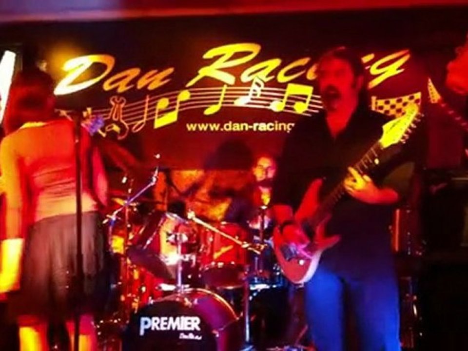 Distracks - Sacrificed Love