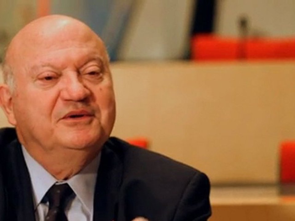 Dossier "Accueil citoyens et e-démocratie" _ André Santini