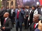 El líder juvenil sudafricano, Julius Malema, apartado...