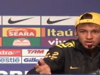 Neymar firma un nuevo contrato con el Santos y afirma que permanecerá hasta 2014