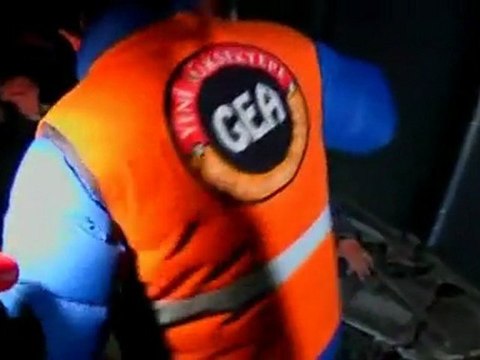 5.7 quake hits eastern Turkey, buildings collapsed