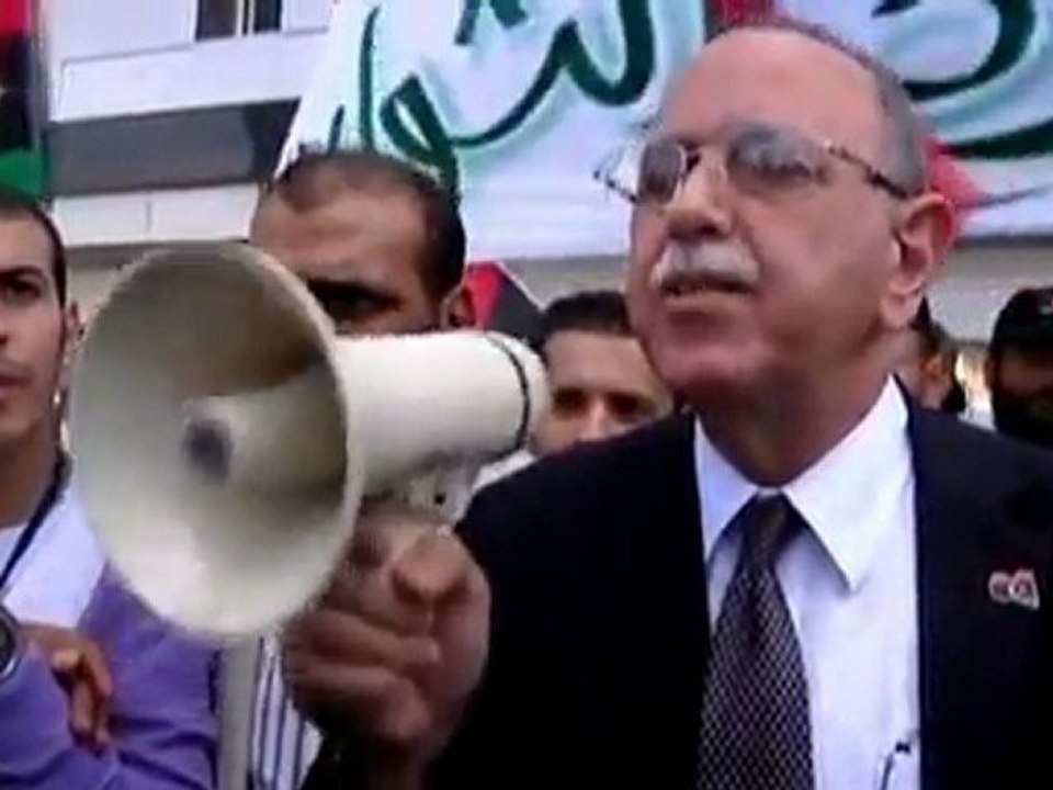 Libyan fighters demand payment