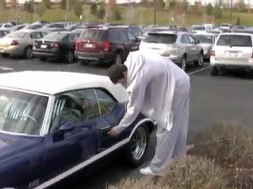 Kim Kardashian et Kris Humphries évitent les questions