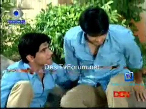 Yahan Ke Hum Sikandar - 4th November 2011 Video Watch Online pt1