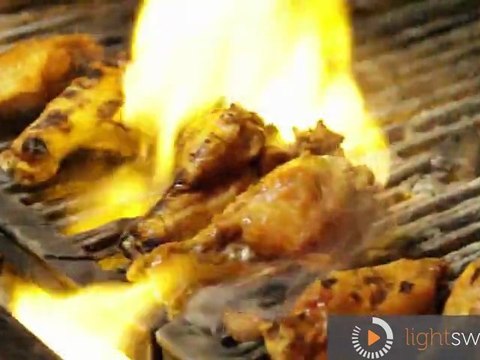 Downtown Chicago Sports Bar - Lincoln Park Bar - Four Farthings - Chicago Live Music