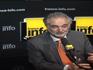 Attali juge la situation de la France "catastrophique"
