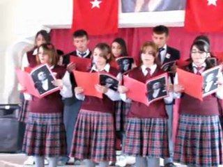 10 Kasım da Öğrenciler Ata'nın sevdiği şarkıları seslendirdiler
