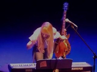 My Shadow Wants A One-Dimensional Shadow. Live d'Aurore au Chien qui fume Avignon.