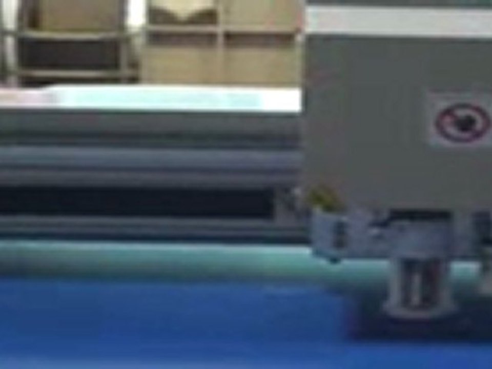 aokecut@163.com Coroplast PP corrugated  hollow plate ducted board cutter plotter