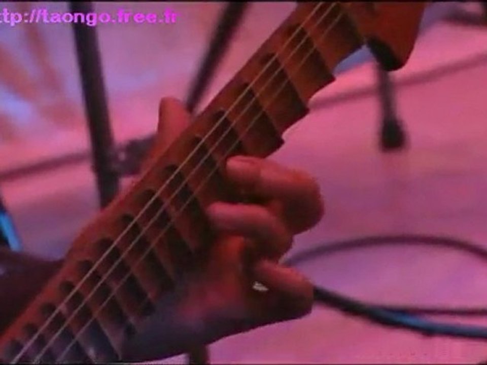 Van Son_San Khau & Nu Cuoi-7