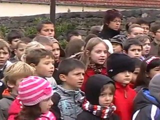 QUINCEY : UN PORTE-DRAPEAU A L'HONNEUR A LA CEREMONIE DU 11 NOVEMBRE