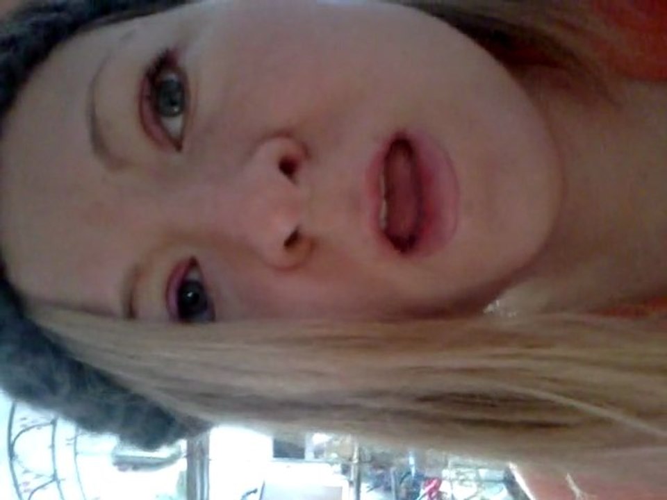 moi en mode chanteuse mdr