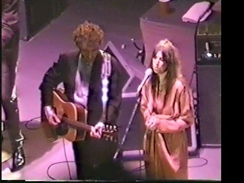 Bob Dylan & Patti Smith - Dark Eyes