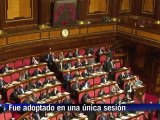 Italia aprueba duros recortes