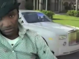 DJ MATARI    EYEWARE