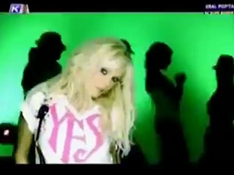 Ajda Pekkan – Arada sırada klip 2011