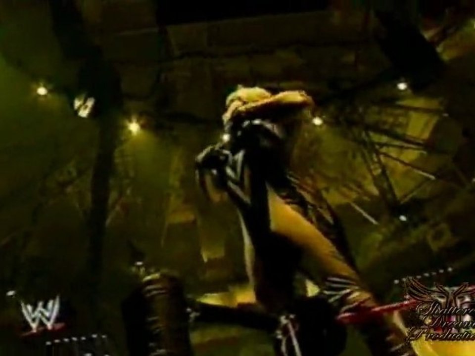 Goldust vs. Rico - Raw - 11/25/02