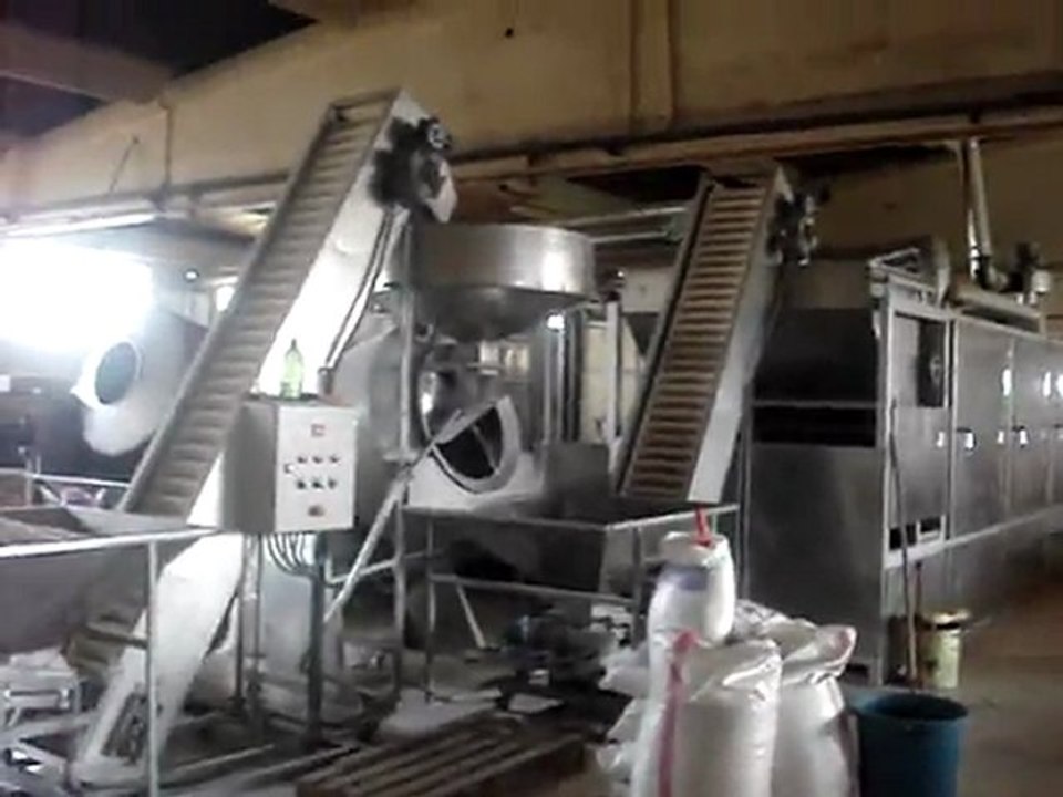 white chickpeas dipping, white chickpeas rotating machines, shelled peanuts production line, shelled peanuts automatic salting, shelled peanuts manual salting, shelled peanuts rotating machines, coffee production line, coffee roasting oven, coffee rotatin