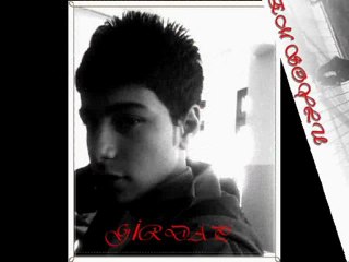 bugün yine sensiz açtım gölerimi