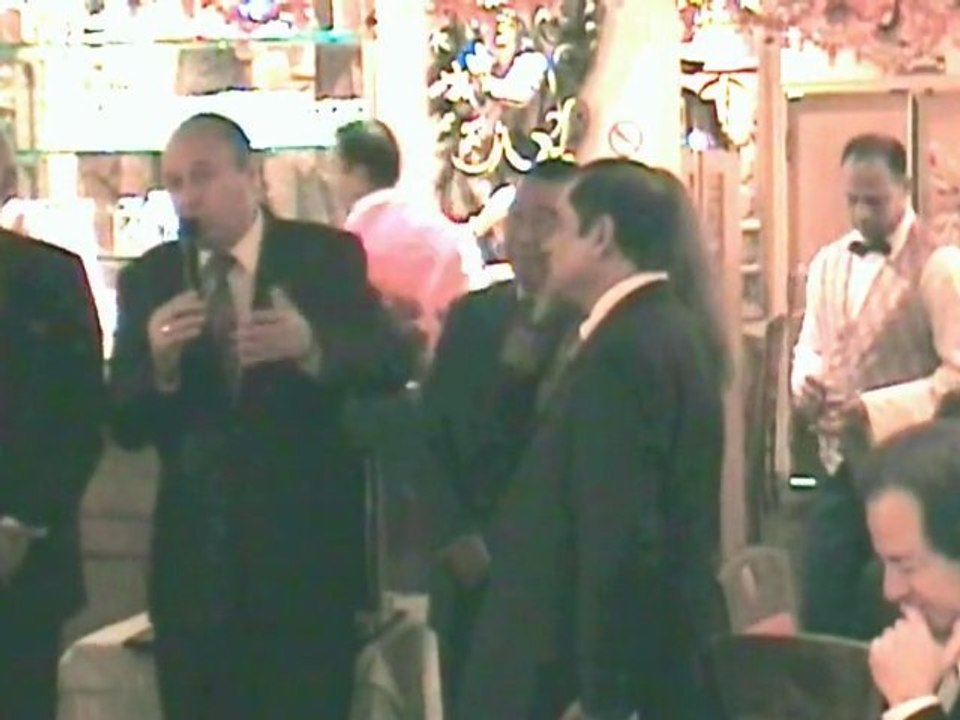 Fourchette d'or Indienne restaurant Kirane's Paris 2010 par Eric Duluc Président de la Fédération Internationale du Tourisme