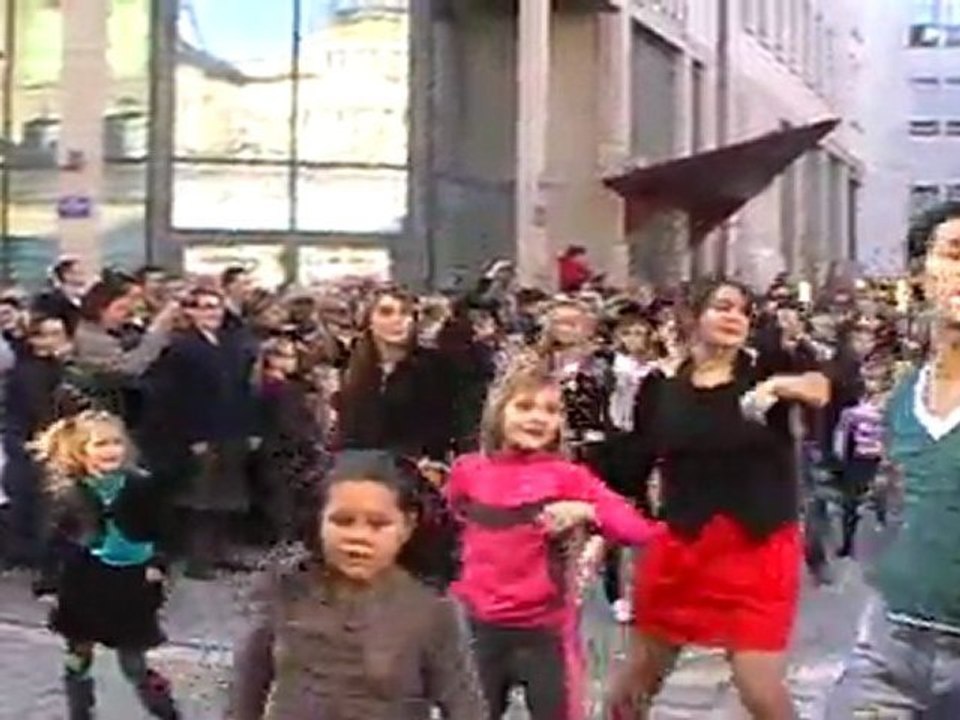 VESOUL : LA FLASHMOB ET SES TALENTS CACHES