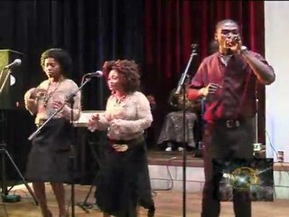 ADELINE MASSIKILA concert live en hollande. WWW.HOLLANDAISMAKUKA.COM