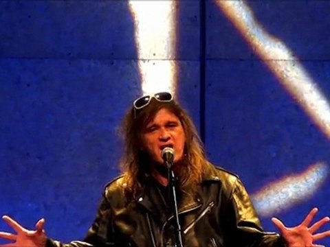 35 Pol Reffna - finale - scène slam Mons - 28-10-2011