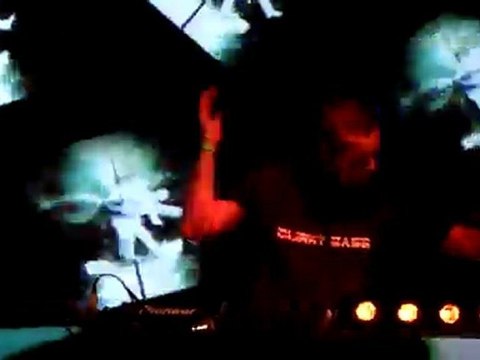 DURKY BASS PARTIE 5 @ EXPLOSION DU 10/11/11 AU NINKASI KAO