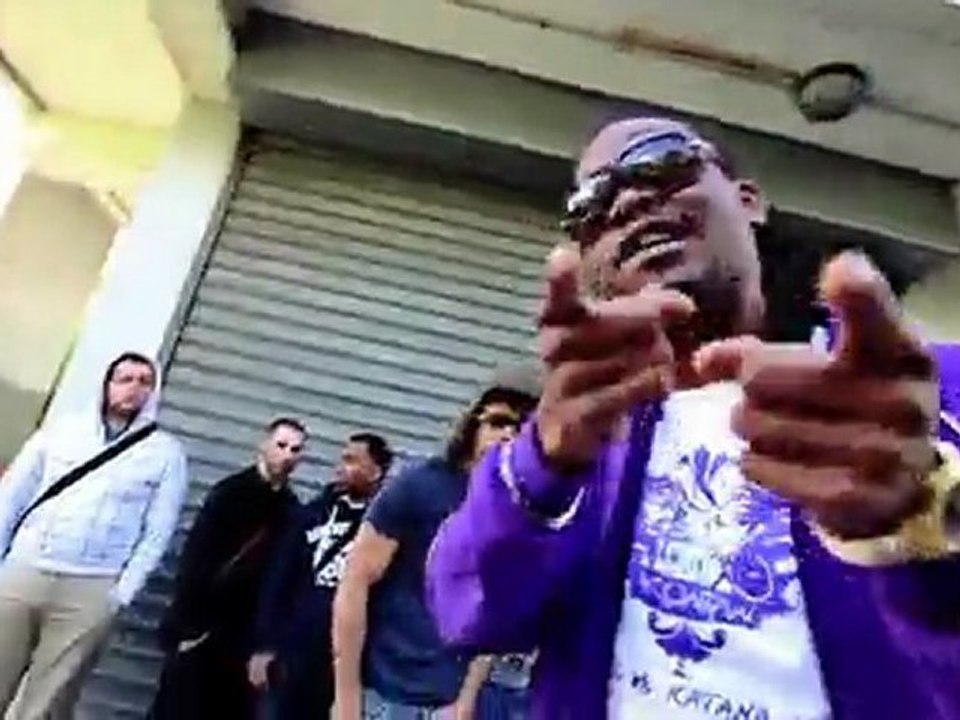 Cash propre ou sal (Ynnek ft.Mighty Kalimba)