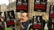 Grande-Bretagne: James Murdoch, mis sur le grill et traité de chef mafieux — Euronews