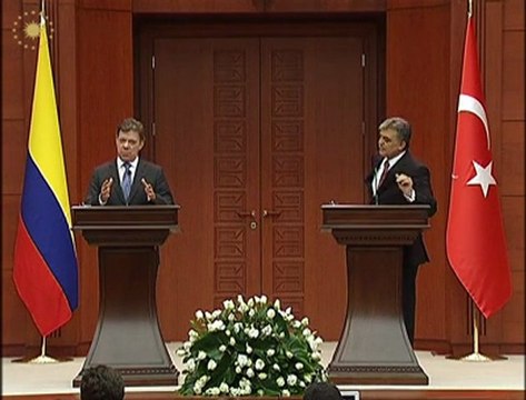 Cumhurbaşkanı Gül ve Kolombiya Cumhurbaşkanı Santos'un Ortak Basın Toplantısı